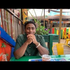 Meet your Posher, Deonte